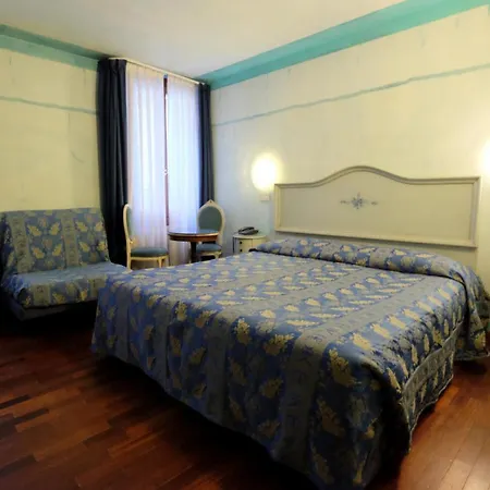 아이 도 모리 베니스