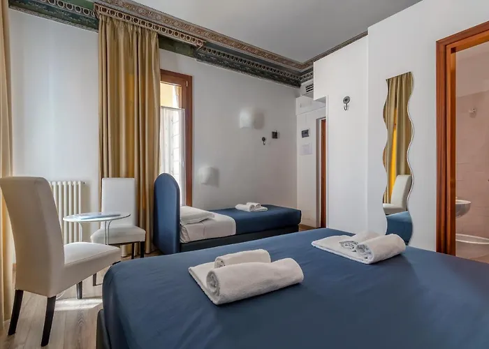 オテル アイ ドー モリ * ヴェネツィア